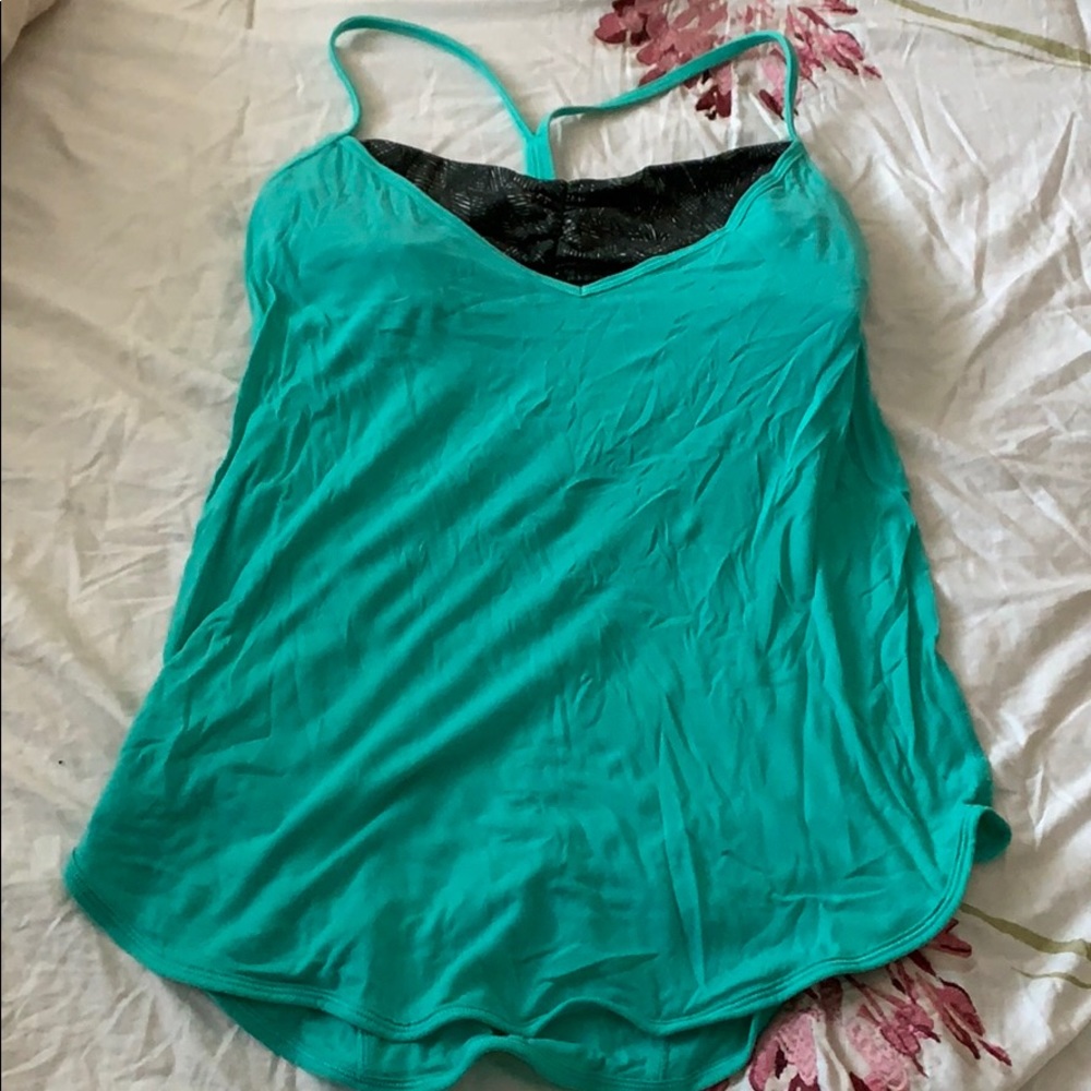 Lululemon top with built in bra